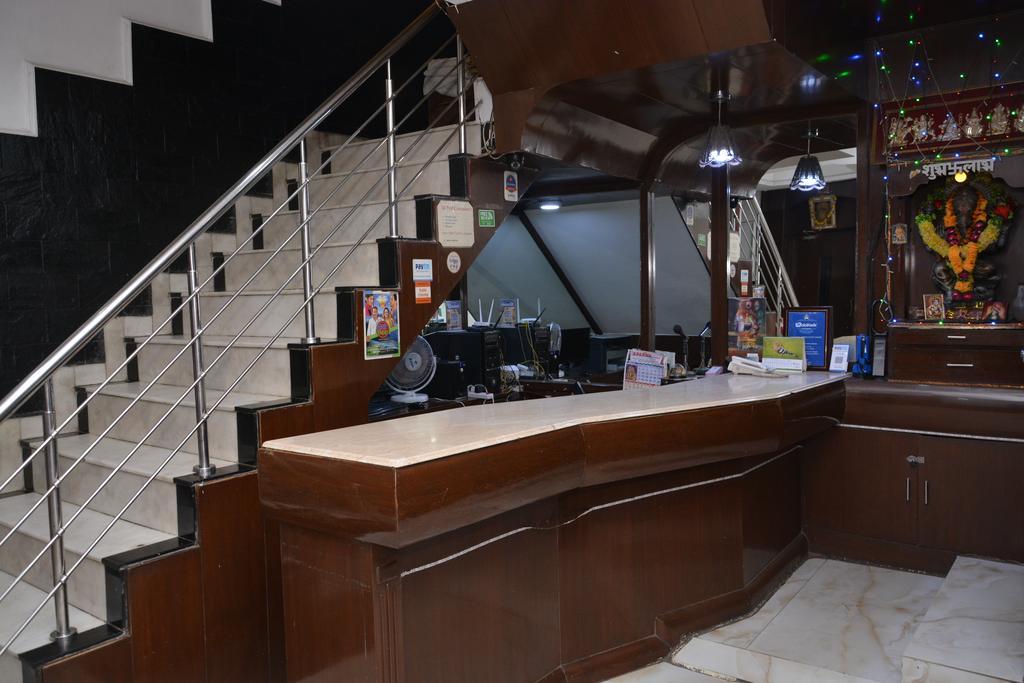 新德里 雅提利国际旅馆酒店 外观 照片
